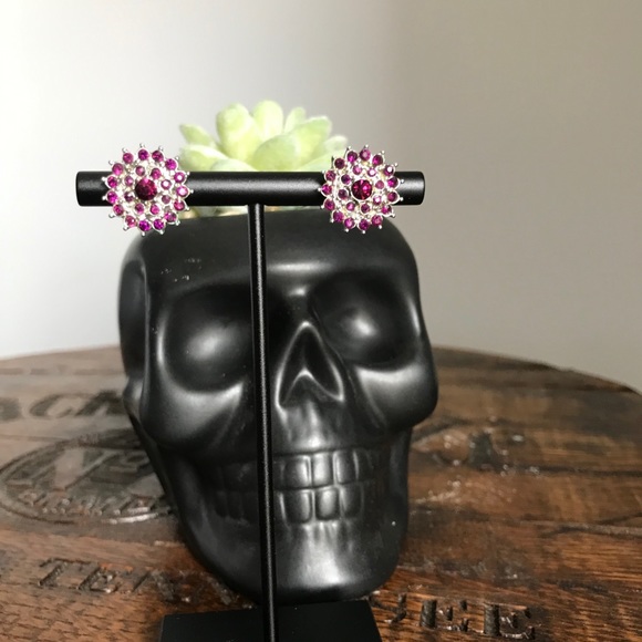 Banana Republic Earrings - Picture 1 of 2